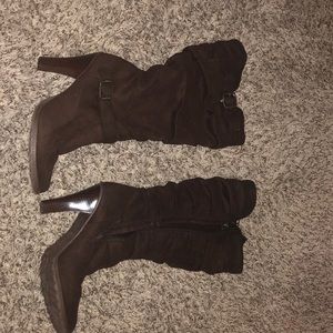 Totally cute brown heeled boots